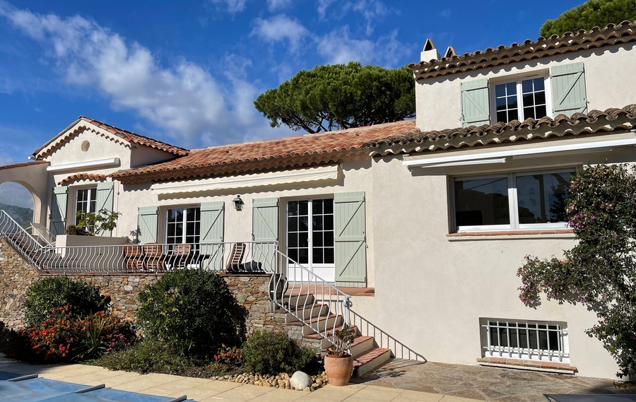 La gamme de fenêtres PVC à DAX